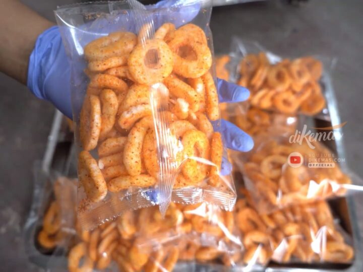 Mesin Bungkus Snack Otomatis
