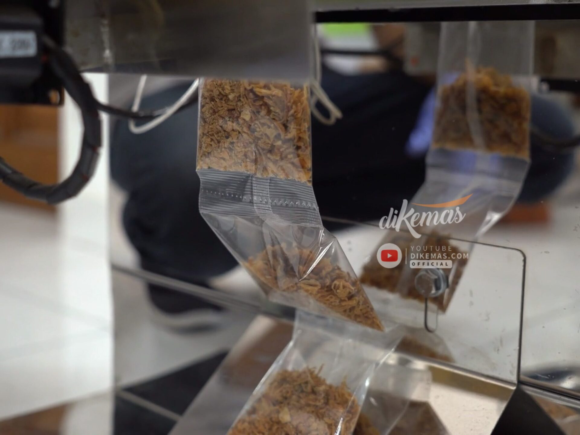 Mesin Packaging Bawang Goreng Renceng