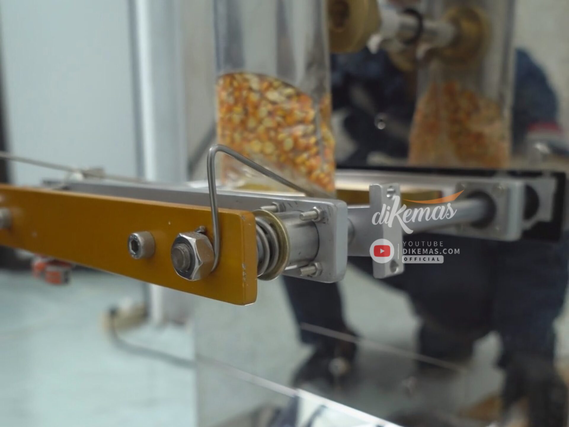 Mesin Kemas Jagung Presisi Tinggi