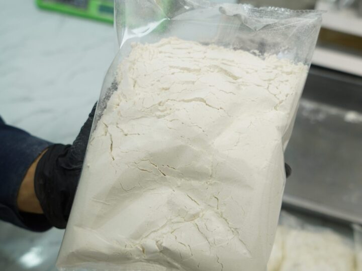 hasil kemasan mesin bungkus tepung 1kg - Mesin Bungkus Tepung 1kg Otomatis untuk Produksi Harian mesin bungkus tepung 1kg