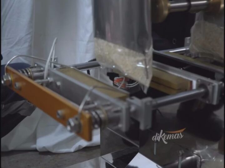 kecepatan mesin packing beras otomatis - Mesin Packing Beras Otomatis untuk Usaha Grosir dan Swalayan mesin packing beras otomatis