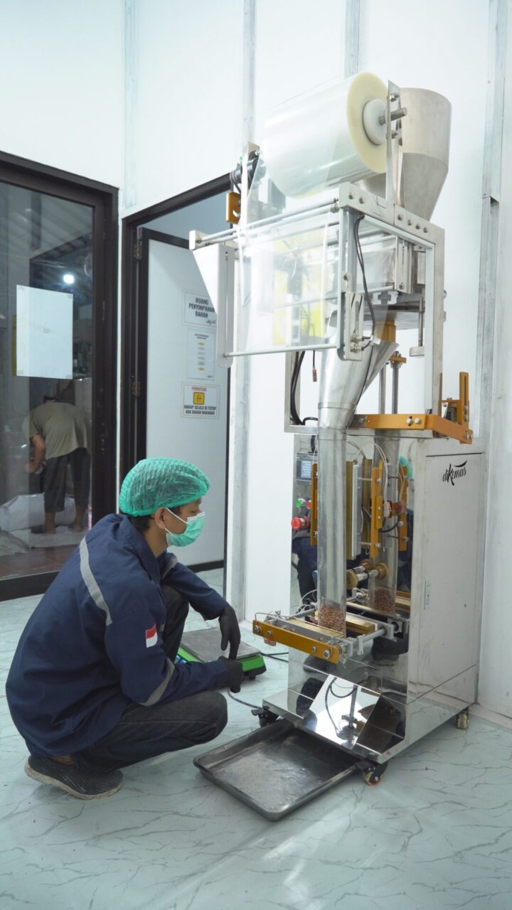 rangka mesin pengemas kacang otomatis - Mesin Pengemas Kacang Otomatis, Praktis dan Higienis mesin pengemas kacang otomatis