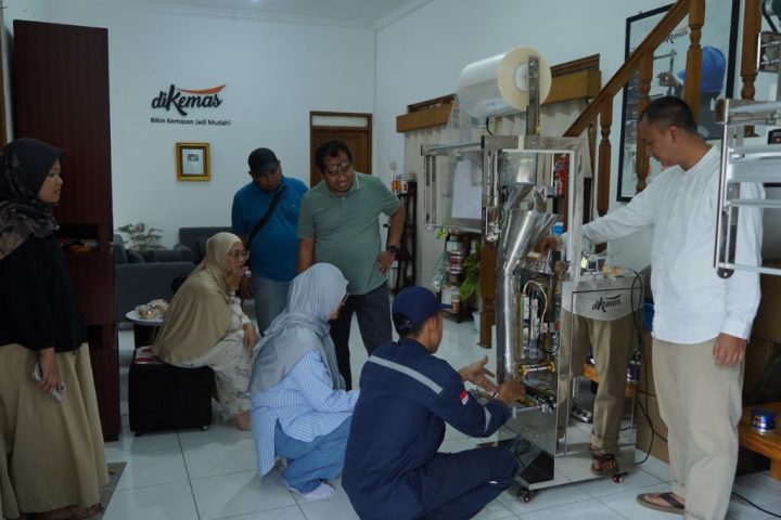 Kunjungan Tamu Mesin Roti MBG Bekasi - Mesin Pengemas Roti MBG Kunjungan Tamu Mesin Roti MBG Bekasi